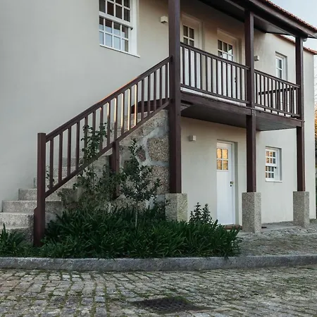 Casa Da Ribeira 4*