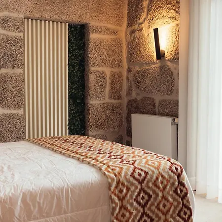 Гостевой дом Casa Da Ribeira 4*