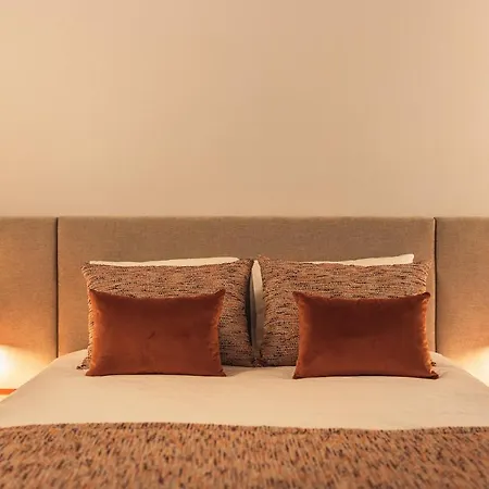 Гостевой дом Casa Da Ribeira Марку-ди-Канавезиш